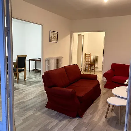 Spacious Alpine 3-bedroom Pyrenees Lejlighed