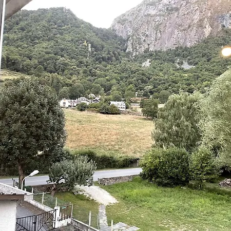 Spacious Alpine 3-bedroom Pyrenees * Saint-Béat