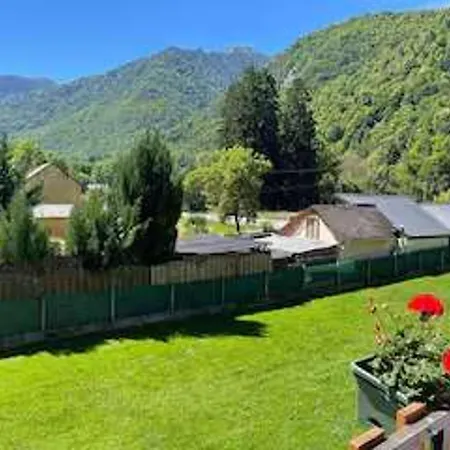 דירה Spacious Alpine 3-bedroom Pyrenees *