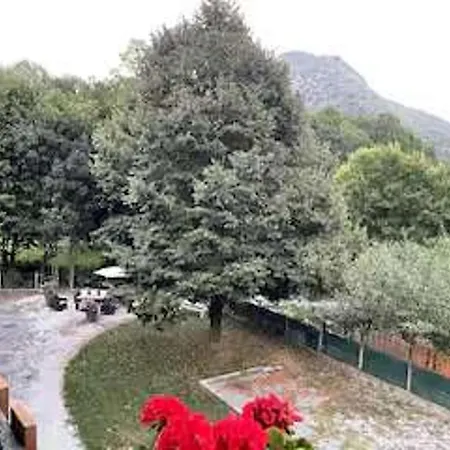 Spacious Alpine 3-bedroom Pyrenees דירה *