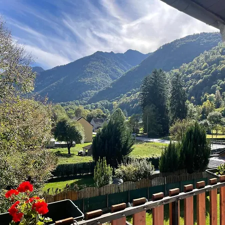 Spacious Alpine 3-bedroom Pyrenees * Saint-Béat